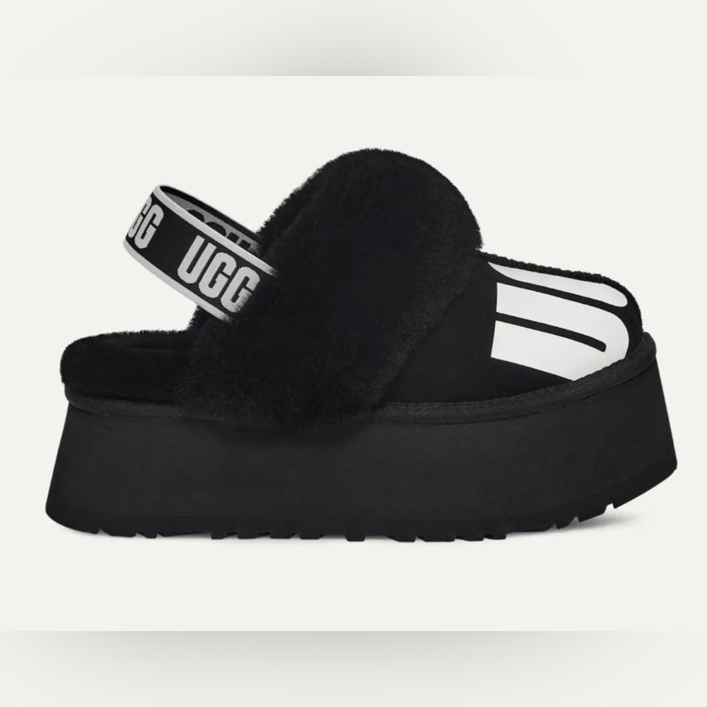 UGG Women's Funkette Chopd sandals sz9